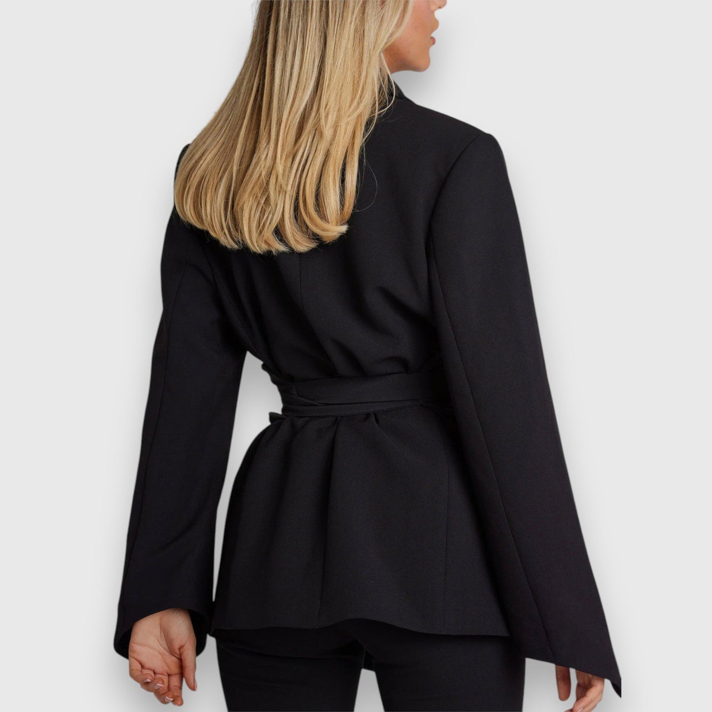 Naelle™ – Elegante Stijlvolle Blazer
