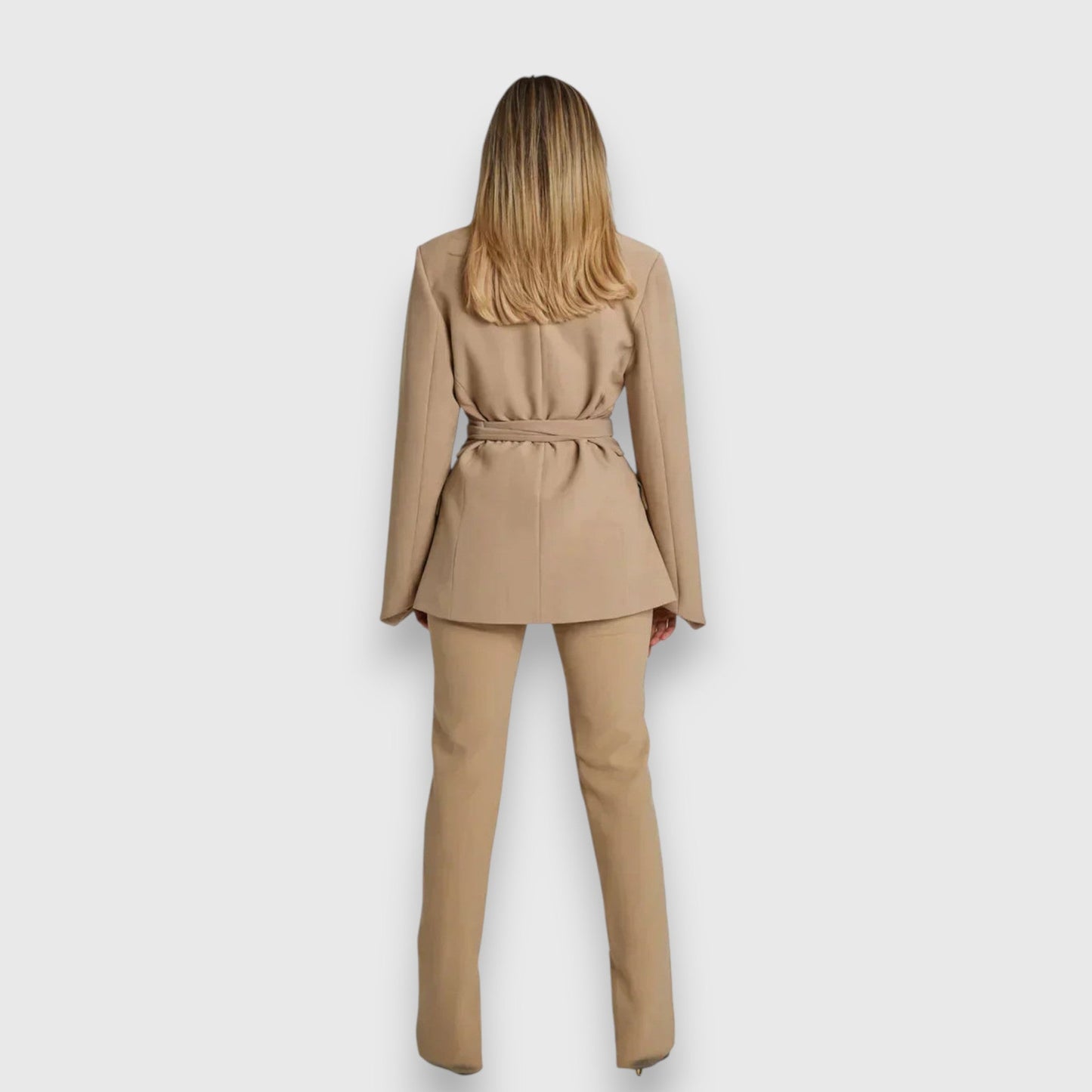 Naelle™ – Elegante Stijlvolle Blazer