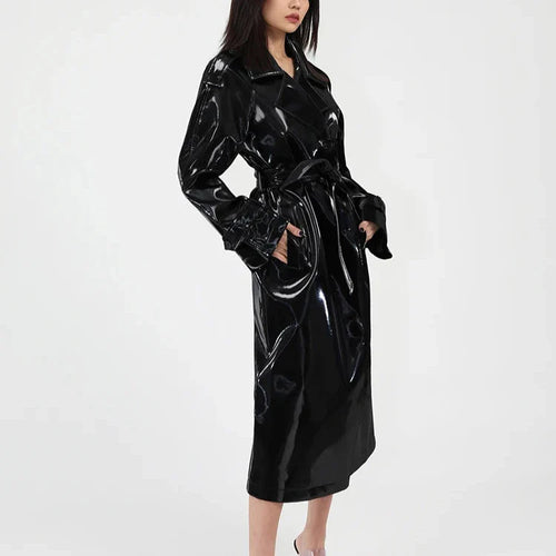 Yuri™ – Reflecterende Lakleren Trenchcoat