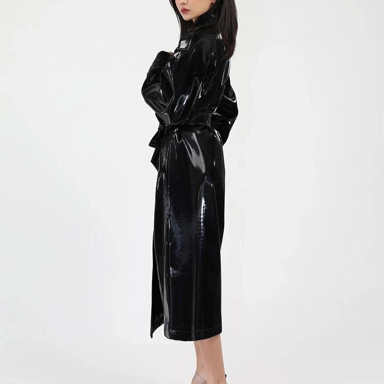 Yuri™ – Reflecterende Lakleren Trenchcoat
