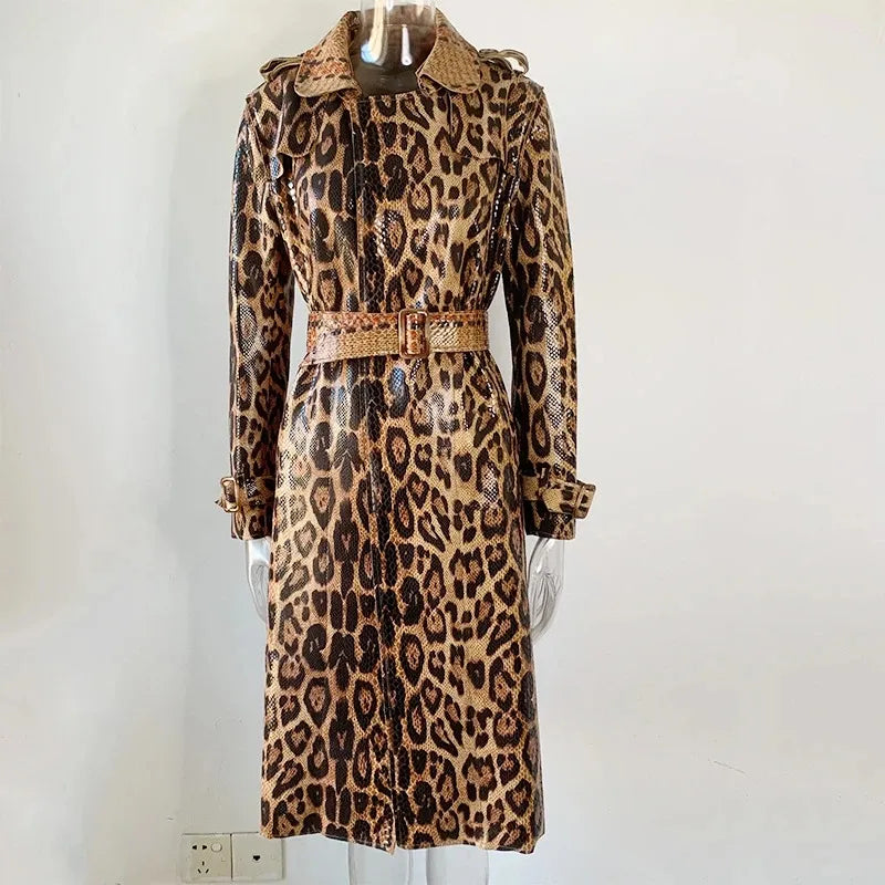 Janica™ - Stijlvolle winterjas met slangenprint