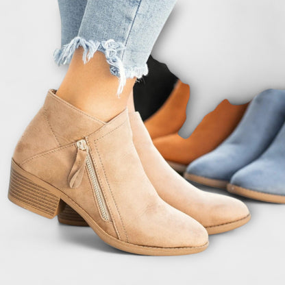 Larissa™ – Klassieke Enkellaarsjes
